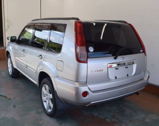 2005 NISSAN X-TRAIL
